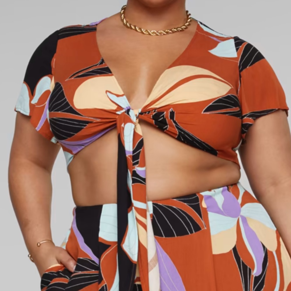 Fashion to Figure Dina Tropical Print Tie Front Top - Gabi Fresh Size 3 (22/24)